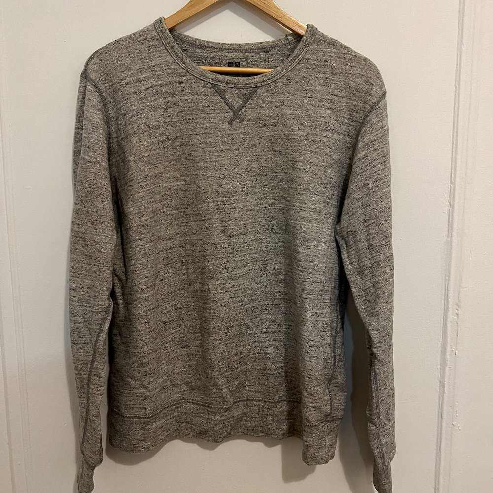 Uniqlo Light Grey Long-Sleeve Crewneck - Mens Medium